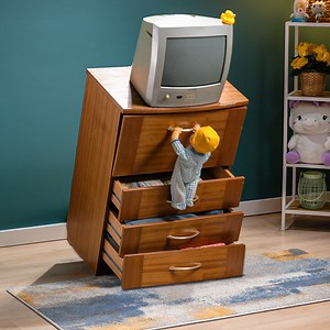 606K views · 675 reactions | Basic safety rules and precautions to be taken seriously  | 5-Minute Crafts Teens | Facebook