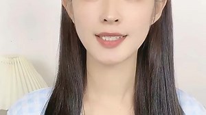 产后妊娠纹困扰？试试贝亲（Beiersdorf）婴儿润肤油，天然成分温和滋养，每天沐浴后轻柔按摩，肚皮紧致有弹性，恢复smooth如初！