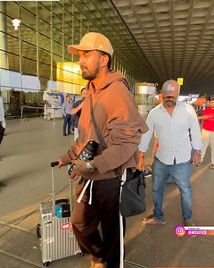 13 reactions | Cricketer KL Rahul, Bhumi Pednekar & Gulshan Grover spotted at Airport ! #klrahul #BhumiPednekar #GulshanGrover | Movified | Facebook