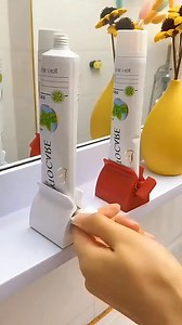 🦷 Toothpaste Tube Squeezer #BathroomHack #ToothpasteSaver #TubelessLiving #OrganizedSink #shopeefindsph #HygieneEssentials #DailyRoutineFix #SqueezerTool #MinimalistBathroom #PracticalFinds | Sheila's online shop