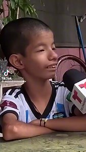 1K views · 11 reactions | #Nacionales// El pequeño salvadoreño, Levi Sandoval, expresó la emoción que sintió al conocer al Lionel Messi y el plantel del Inter Miami, tras su llegada a El Salvador. “Todos se querían tomar fotos conmigo y con la pelota que me había firmado Messi… no creía que estaba pasando que yo me había convertido en famoso en, literalmente, una semana”, manifestó. | Television Santiagueña TVS - Santiago de Maria | Facebook