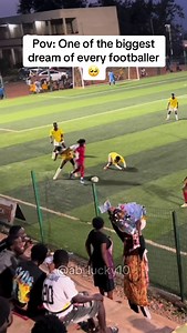 Footballer's Dream: Goosebumps Moment