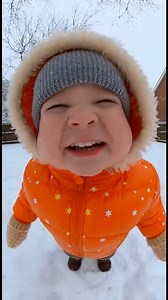 Let me kiss you mom just open the door!🥰😘❤️ #cutebaby #daddysgirl #mommysgirl #funnyreels #fypviralシ #viralfinds | Lollylaugh