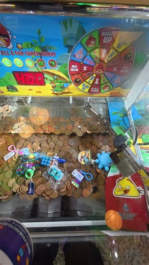 nothing beats a 2p coin pushers machine #classic #arcade