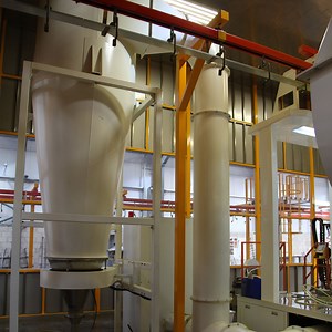 [Hot Item] Automatic Cyclone Powder Coating Booth System High Recovery Efficiency