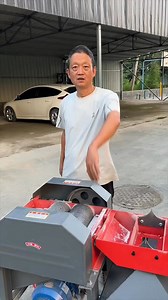 699K views · 2.8K reactions | #Corn crusher #Sheep and chicken farming #Feed processing | New Tecnology | Facebook