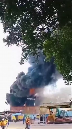 Lloyd's Maritime Institute on Instagram: "🚨 Tragedy Strikes at Sea: Fire Aboard MT Federal II Claims Lives at ASL Shipyard, Batam 🔥⚓ On June 24, 2025, a devastating fire broke out aboard the oil tanker MT Federal II during repair operations at ASL Shipyard in Batam, Indonesia. 🕯️ Casualties & Injuries • 4 workers tragically lost their lives • 5 sustained serious injuries and remain hospitalized • The fire erupted at 2:15 PM and was later contained by emergency crews 🙏 Our deepest condolences