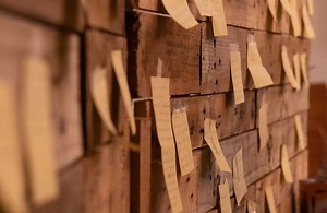 How does monday.com work and make money: Business Model