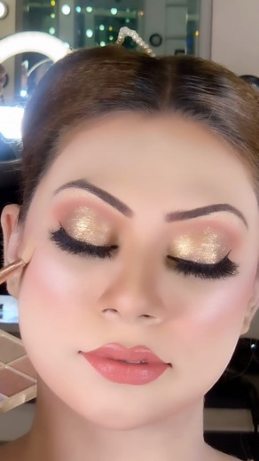 5.8K views · 90 reactions | EYE MAKEUP TUTORIAL 﫶凉﫶 . This party makeup is done by our principal artist..❤️ : . . . . . #eyetutorial #eyemakeup #reels #reelsinstagram #reelsvideo #eyeshadows #partymakeup #partymakeover #explore #explorepage #fyp #followforfollowback | Zarvas Makeup Lounge | Facebook