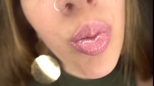 ASMR - Lens Licking / Fogging (Mouth Sounds) No Talking
