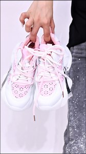 👟 Tu ai auzit? 🔥 Pantofi Sport Dama 3WL117 sunt acum disponibili la prețul special de 179,99 LEI! 😍 👉https://bit.ly/41uFTPt | Meimei.ro