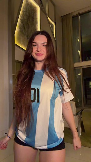 Summer x Iris Makeup Looks