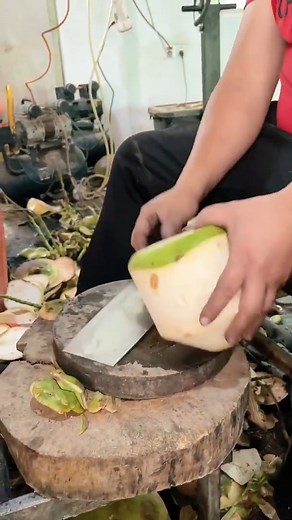 3.3K views | Incredible forging machine at factory Most dangerous machine #satisfying #mechanic #auto #mechanicsteve #inspiring #motivation #handwashchallenge #mechaniclife | SpaceX Fans | Facebook