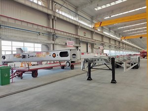 [Hot Item] Transport 20 Foot 40 FT 45 Foot Container Chassis Skeleton Trailer Manufacturers in China 20FT Gooseneck Container Trailer