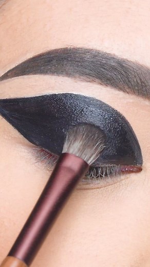 62K views · 350 reactions | I'm not lazy, I'm just conserving my energy for my extreme beauty routine! | Makeup Inspiration | Facebook