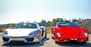 The confrontation between the Porsche supercar and the legendary Ferrari Enzo (Video)