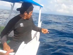 fishing for ruby ​​snapper fish in the deep sea | Zami Akbar