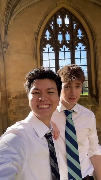 Cambridge LGBT Romance: Heartstopper Fanfic Highlights