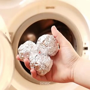 Put silver foil in washing machine. | DEMIC