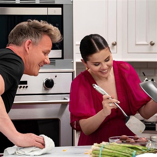 Move over The Bear, here are the most chaotic kitchen moments of Taylor Swift, Selena Gomez and more