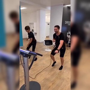 Who thinks we should add the booty wiggle as part of our program?  Go team SpeedFit Sydney CBD  (PS: this is a little sneek peek into our Cardio Program... coming soon!) PS: 2 sessions for $45 ends soon- book now at: bit.ly/2RXfzMC | SpeedFit | Facebook