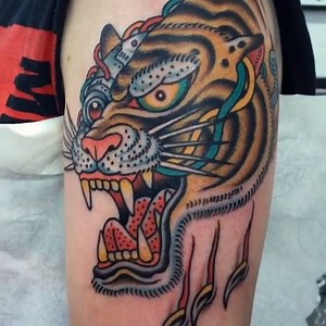 Cyborg tiger by the one and only Greggletron at Hawkmoth Tattoo Auckland. 🐯 #TATTOODO | Tattoodo