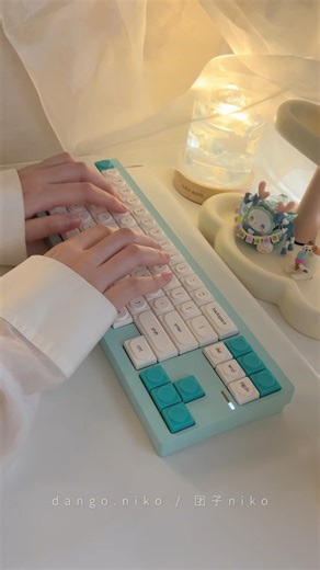 these keycaps look like lego!