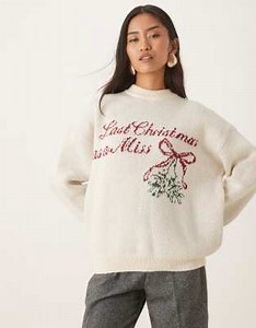 Six Stories - Pull ras de cou en maille à motif Last Christmas as a Miss et gui - Crème | ASOS