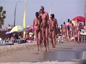 Lola's Cap d'Agde 01