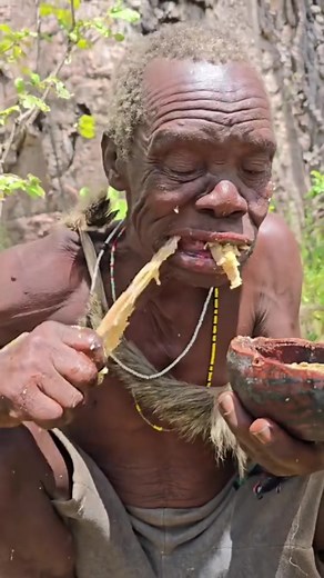 Hadzabe cooking: traditional food and eating scenes