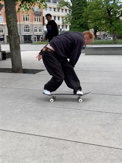 Free Skateboard Magazine on Reels