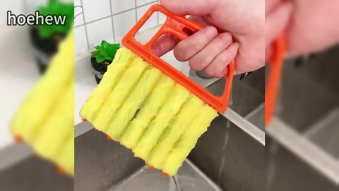 hoehew 4PC Blind Cleaner Duster Tool, 2025 Upgrade Window Venetian Microfiber 7 Finger Duster Brush Dusting Cleaner Tools for Window Shutters Air Conditioner Vinyl Wood Blinds with 4 Cloth Cover (A)