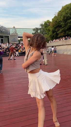 после таких танцев спасет только холодный чай Святой Источник🤤 | dancing