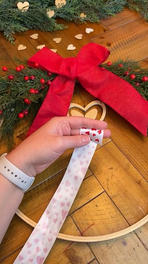 How to: Quick & Easy DIY Bow making 🎀 #myfdc #diybows #diybow #bowmaking #bowmakingmama #quickdiy #quickbow #makingbows #makingbowslikeaboss #whoknew #diyprojects #bowsforlife #bowsbowsbows #diy #craft #crafts #handmade #bows #bowtying #hack #tutorial #valentines #bowhack #bowtutorial #hacks #craftingismytherapy #crafters #crafternoon | Factory Direct Craft