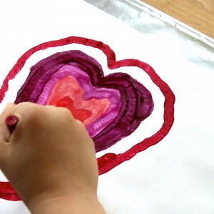 25K views · 185 reactions | Melted crayon art is one of our favorite kids art activities! It's easy, mesmerizing, and the results are beautiful! For more about this great art activity, see my blog post on The Artful Parent: https://artfulparent.com/melted-crayon-art-warming-tray/ | The Artful Parent | Facebook