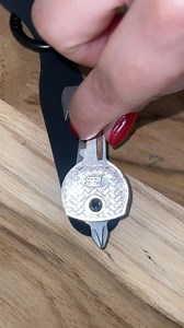 3K views | Assemble with Me | KeySmart Air #keysmart #keyorganizer #minimalism #airtag #airtagholder #assembly #assemblewithme #essentials | KeySmart | Facebook