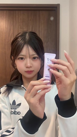 顔周りを固めるヘアセットの魅力