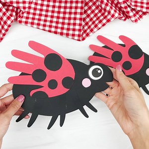 5.2K views · 211 reactions |  Ladybug Handprint Craft ✂️ Get the template on the blog | Simple Everyday Mom | Facebook