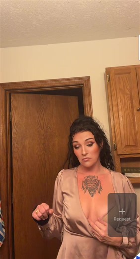 Livestream girl flashes camera pt 3