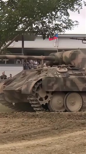 70K views · 3.1K reactions | A German medium tank of WW2, V12 Maybach HL230 P30 engine sound #ww2 #tank #panzer-001 | Jason West | Facebook