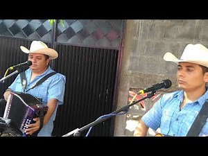 Palillos Chinos con fara fara Hermanos Flores