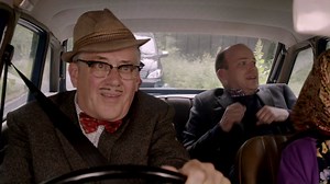 Count Arthur Strong goes to a safari park tonight. BBC1, 8:30pm. http://bit.ly/2uYMkKw | British Comedy Guide