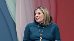 Bħal ma jsir kull sena, JIEN INT f’dan l-aħħar programm tas-sensiela ser nitkellmu dwar il-Maratona Oħloq Tbissima ma’ Fr Louis Mallia mssp li huwa d-direttur ta’ CPi Media li torganiżża il-maratona. Din hi t-22 l-edizzjoni fejn bħal kull sena tiġi organiżżata biex jinġabru fondi lill missjunarji Maltin fil-Perù, Pakistan u l-Filippini. Id-dati huma it-12, 13u l-14 ta’ Lulju. Għalfejn tibqa’ ssir il-maratona? U għaliex hemm daqshekk faqar f’dawn il-pajjiżi? Xi jħossu l-fqar meta xi ħadd Malti jm