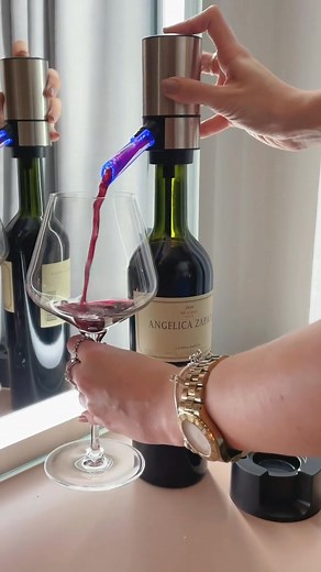 134K views · 45 reactions | Wine Lovers!! This Christmas must gift! Aerate your wine with one click. 70% Off Limited Time Offer. | RestyHome | Facebook