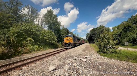 CSX L391 heads south on the CSX Henderson Subdivision cutoff from CSX Atkinson Yard after doing their daily interchange work at Madisonville, Ky on August 13th, 2025. | Jim Pearson Photography