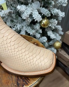 24 reactions | Bring in the New Year with New Boots  Python Skin Boots. Please call or stop by for further details.  Nationwide Shipping Available  La Hacienda Boot Co. 2429 Telephone Rd Houston, Texas 77023 ☎️ 713-514-9939/346-510-8311 #lahaciendabootco #custommade #handmade #boot #botas | La Hacienda Boot Co. | Facebook