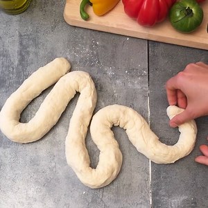 Thick-crust pizza pinwheels :) | Chefclub Network