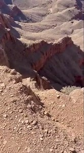 Heart-Stopping Chase! Leopard vs Gazelle on Canyon Edge 🐆⛰️ #Wildlife #Canyon #Leopard #Nature