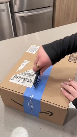 amazon_unboxing_haul!!_#asmr_#asmrsounds_#aesthetic_#satisfying_#home_#haul_#amazon_#shorts o_#repas_#tiktok #amazonfashion #amazonshopping #amazongadgets #homeorganizationideas #amazonhome #amazonhomefinds #amazonkitchenfinds #amazonkitchen #amazonfavorites #fypシ゚viral #productreview #founditonamazon #cleantok #cleaningmotivation #amazonproductreview | Prank in Public