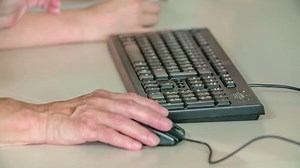 Two Different Generations Learning Basic Computer: Stockvideos & Filmmaterial (100 % lizenzfrei) 30046636 | Shutterstock